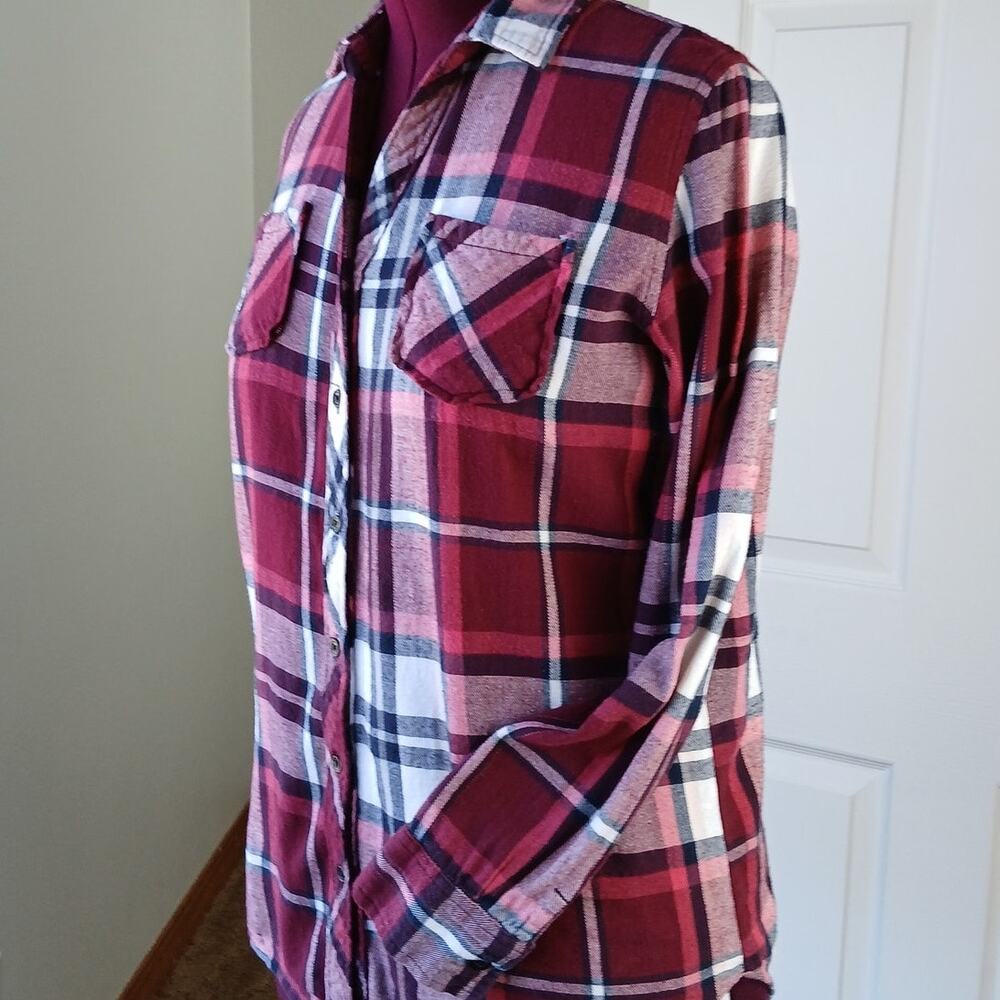 BTC Burgundy Red Plaid Flannel Button-up Blouse M warm soft comfy winter Y2K
